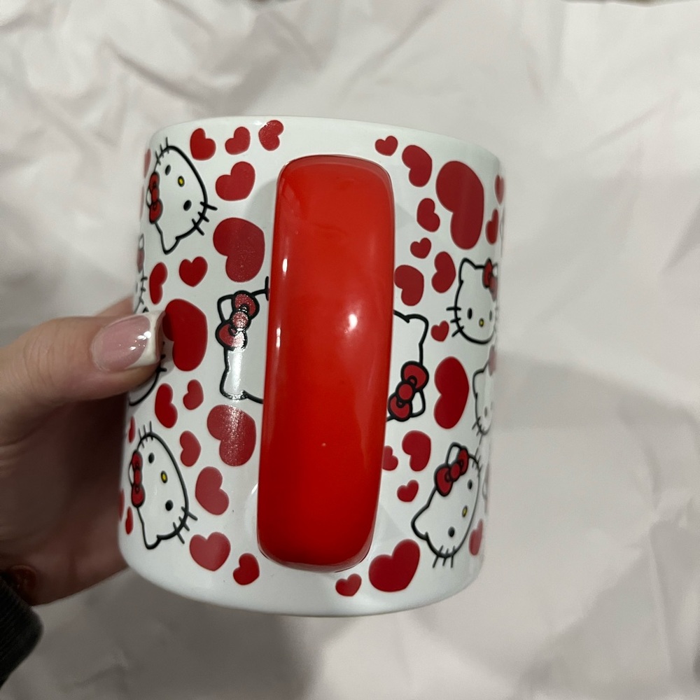 Hello Kitty Mug - Picture 3 of 4